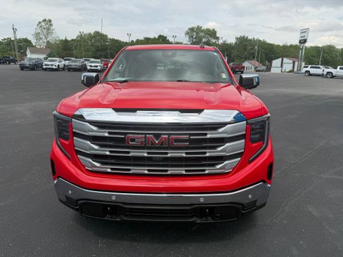 Used 2024 GMC Sierra 1500 SLE AWD/4WD image 12