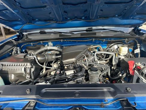 Used 2018 Toyota Tacoma SR5 w/ SR5 Appearance Package (SM) image 34