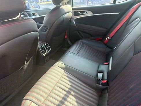 Used 2023 Genesis G70 2.0T w/ Sport Prestige Package RWD image 9