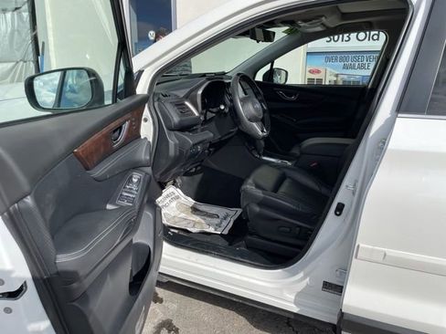Used 2023 Subaru Ascent Touring image 8