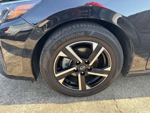 Used 2025 Nissan Sentra SV FWD image 6