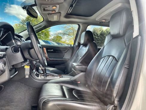 Used 2013 Chevrolet Traverse LTZ image 19