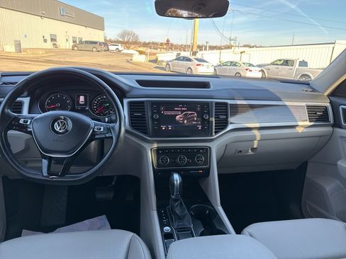 Used 2018 Volkswagen Atlas SE image 12