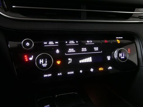 Used 2025 INFINITI QX60 Luxe image 22