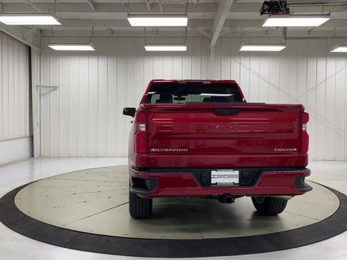 Used 2022 Chevrolet Silverado 1500 Custom AWD/4WD image 7