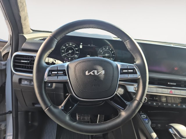 Used 2025 Kia Telluride SX Prestige X-Pro AWD/4WD image 13
