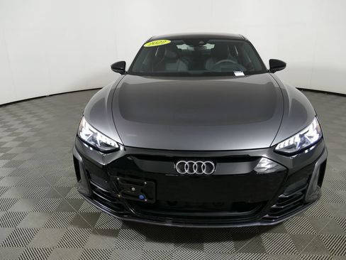 Used 2022 Audi e-tron GT Prestige w/ Prestige Package AWD/4WD image 8