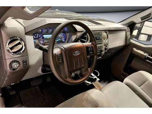 Used 2012 Ford F350 XLT w/ XLT Premium Pkg image 15
