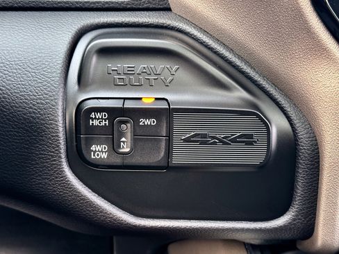 New 2024 RAM 2500 Laramie image 16