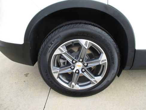 Used 2024 Chevrolet Blazer LT w/ Convenience Package image 10