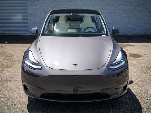 Used 2023 Tesla Model Y Long Range AWD/4WD image 6