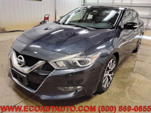 Used 2017 Nissan Maxima Platinum w/ Interior Lighting Package FWD image 4