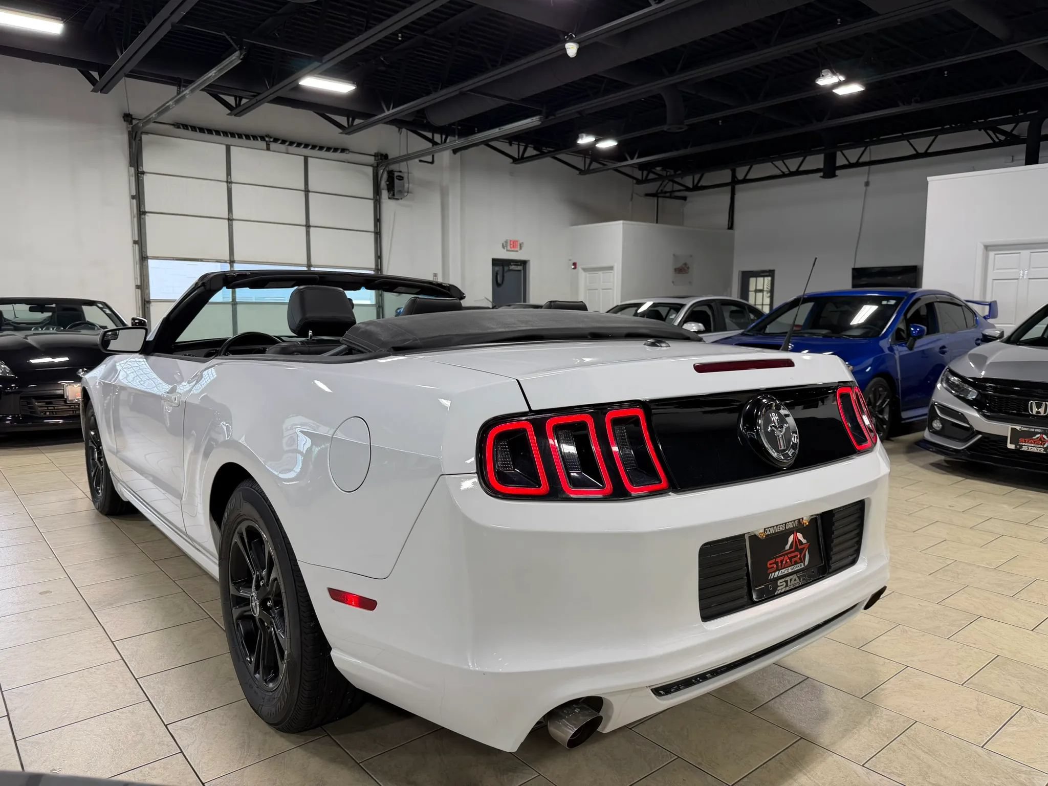 Used 2014 Ford Mustang Premium RWD image 4