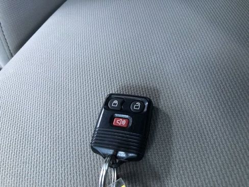Used 2010 Ford F150 XLT AWD/4WD image 23