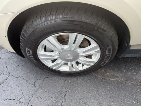 Used 2016 Cadillac SRX Luxury FWD image 17