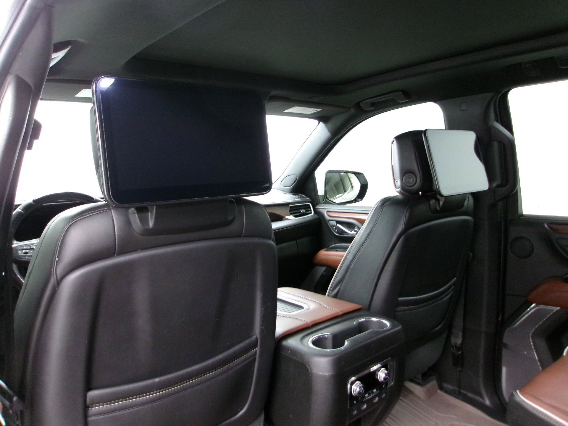 Used 2023 GMC Yukon Denali Ultimate AWD/4WD image 4