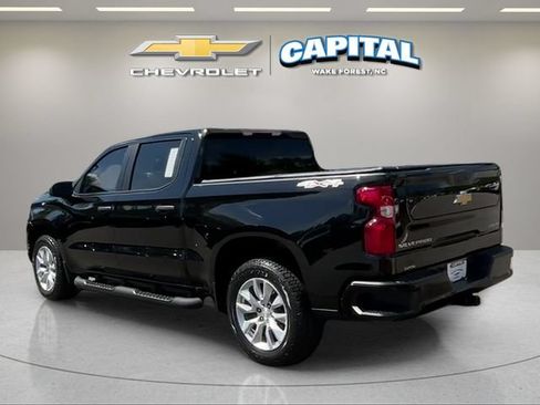 Used 2022 Chevrolet Silverado 1500 Custom w/ Safety Confidence Package AWD/4WD image 3