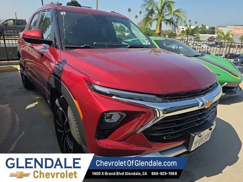Used 2025 Chevrolet TrailBlazer LT FWD image 8