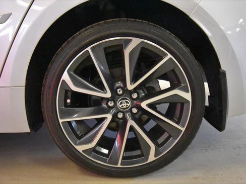 Certified 2020 Toyota Corolla SE image 34