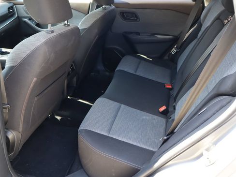 Used 2021 Nissan Rogue S FWD image 5