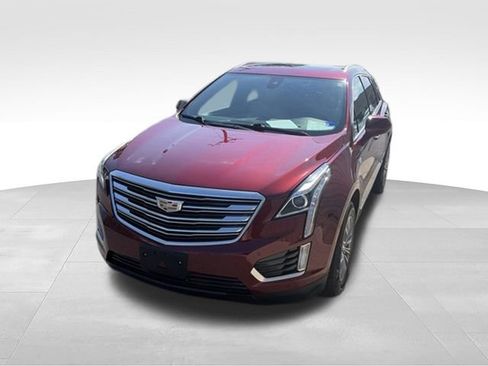 Used 2017 Cadillac XT5 Luxury w/ Driver Awareness Package AWD/4WD image 34