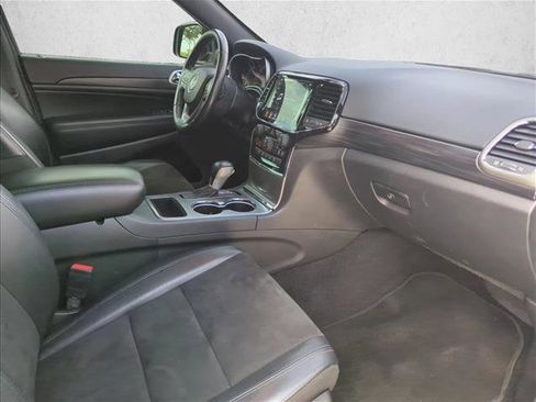 Used 2022 Jeep Grand Cherokee Laredo X image 20