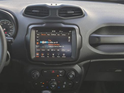 Used 2023 Jeep Renegade Latitude AWD/4WD image 13