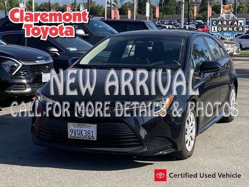 Certified 2025 Toyota Corolla LE FWD image 1