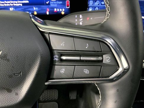 Used 2025 Chevrolet Equinox EV LT image 19