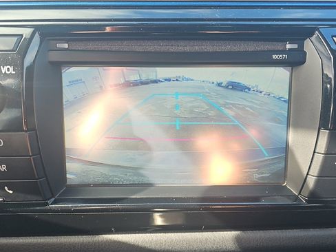 Used 2016 Toyota Corolla S image 17