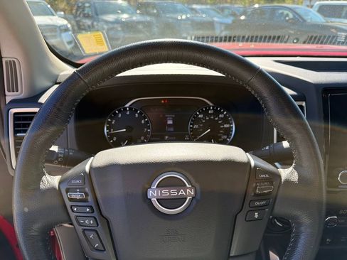 Used 2022 Nissan Frontier SV image 20