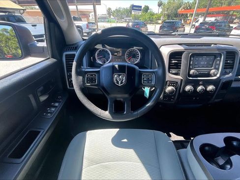 Used 2018 RAM 1500 Express w/ Express Value Package AWD/4WD image 5