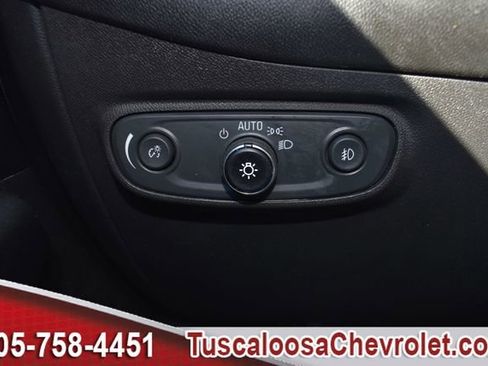Used 2020 Chevrolet Equinox LT image 39