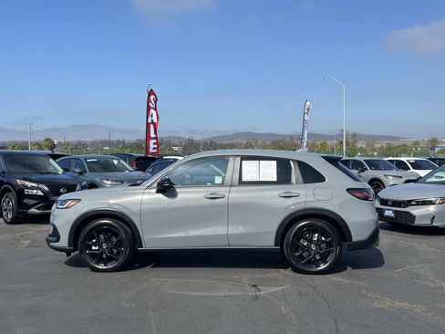 Certified 2025 Honda HR-V Sport image 2