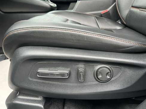 Used 2025 Honda CR-V Sport Touring image 16