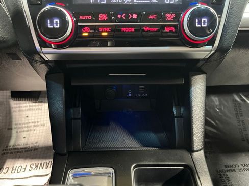 Used 2019 Subaru Legacy 2.5i Premium AWD/4WD image 26