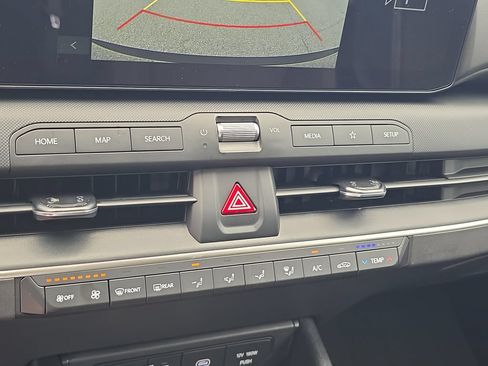 New 2026 Kia K4 FWD image 24