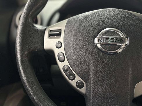 Used 2011 Nissan Rogue SV w/ Premium Pkg image 31