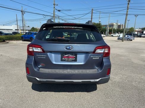 Used 2017 Subaru Outback 2.5i w/ Popular Package #2 AWD/4WD image 8