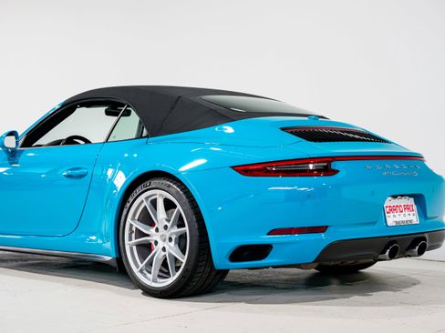 Used 2018 Porsche 911 Carrera 4S image 37