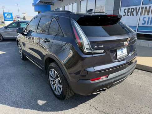 Used 2022 Cadillac XT4 Sport w/ Enhanced Visibility Package FWD image 13