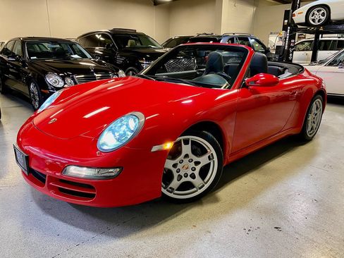Used 2006 Porsche 911 Carrera RWD image 3