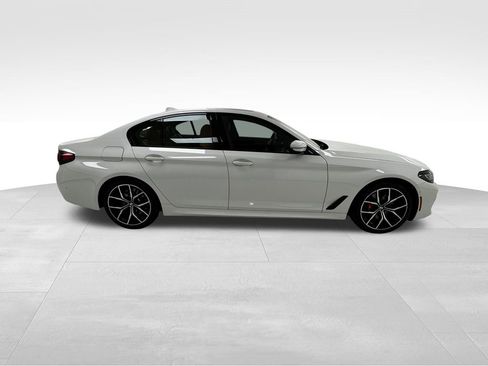 Used 2022 BMW 530i xDrive w/ M Sport Package image 8