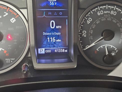 Used 2021 Toyota Tacoma TRD Off-Road image 26