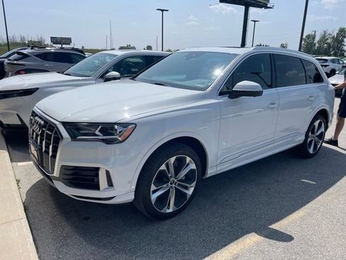 Used 2021 Audi Q7 3.0T Premium Plus w/ Premium Plus Package AWD/4WD image 1