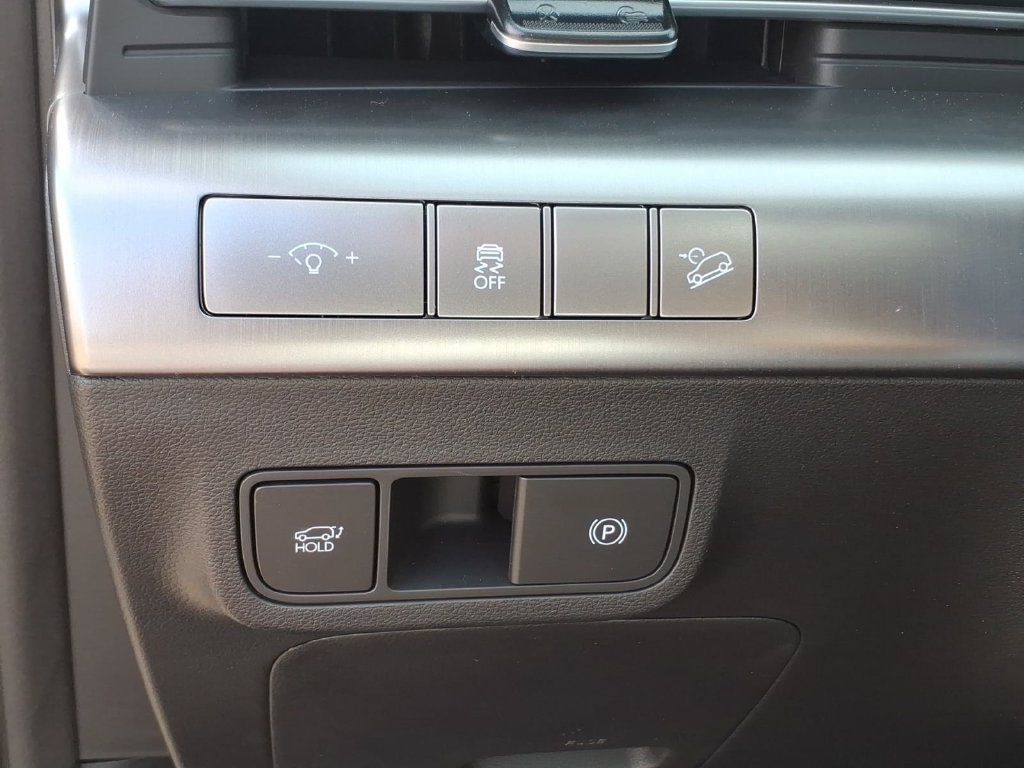Certified 2026 Hyundai Kona Limited FWD image 17