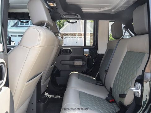 Used 2010 Jeep Wrangler Unlimited Rubicon w/ Dual Top Group AWD/4WD image 52