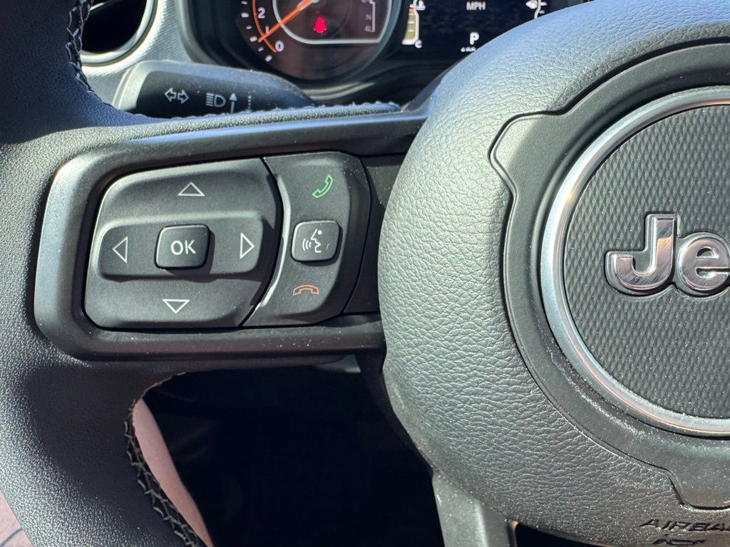 Certified 2025 Jeep Wrangler Unlimited Sport AWD/4WD image 16