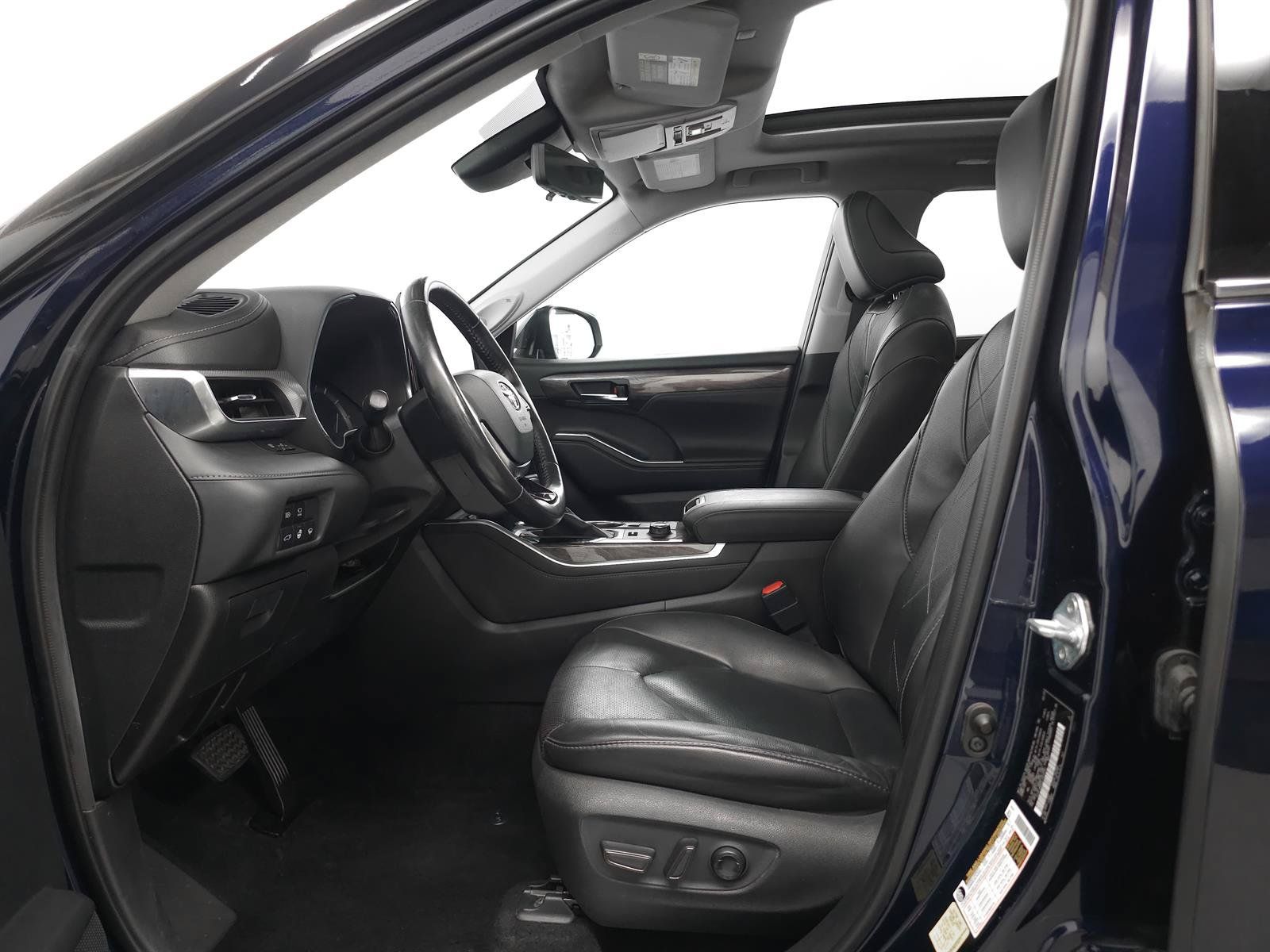 Used 2020 Toyota Highlander Platinum AWD/4WD image 4