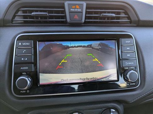 Used 2025 Nissan Versa S w/ Trunk Package image 18